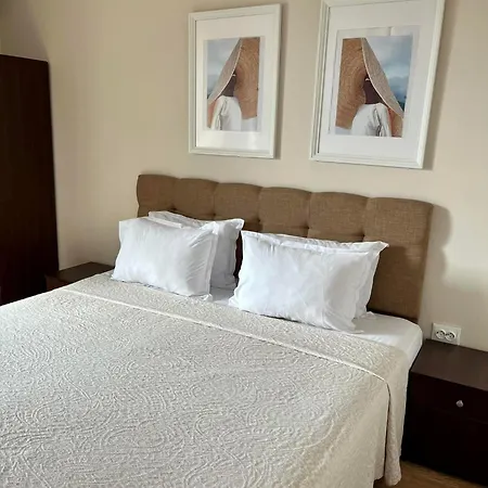 بيت ضيافة Red House Family