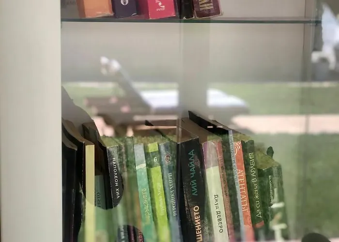 Red House Family بيت ضيافة *