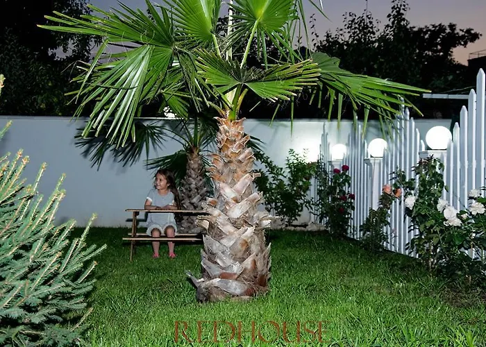 بيت ضيافة Red House Family *