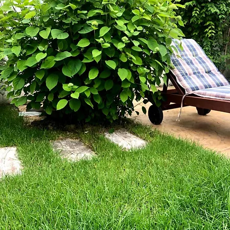 Гостьовий будинок Red House Family Равда