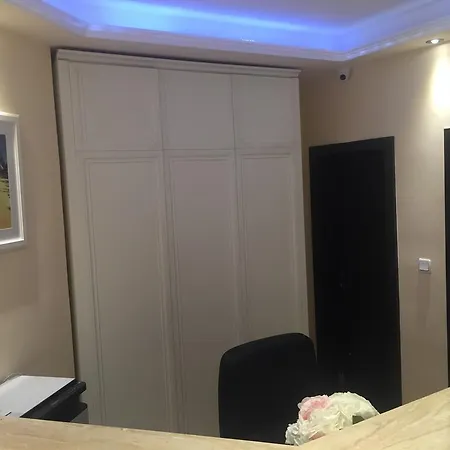 Гостьовий будинок Red House Family *