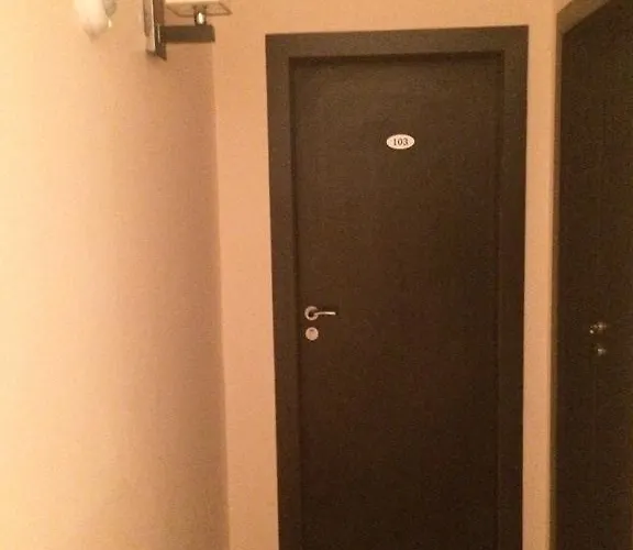 Red House Family Πανσιόν